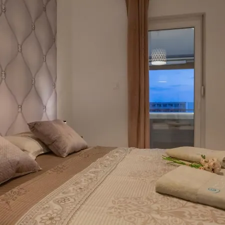 Looxor Znjan Split
